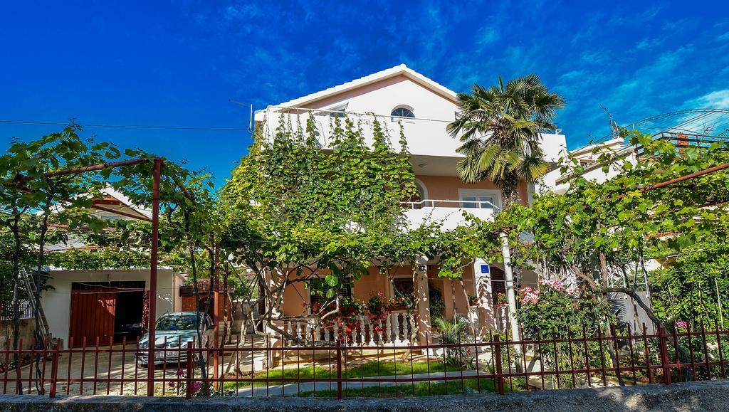 טוראני Apartments Mate מראה חיצוני תמונה