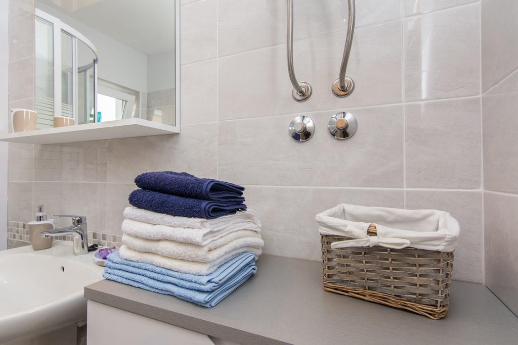 טוראני Apartments Mate מראה חיצוני תמונה