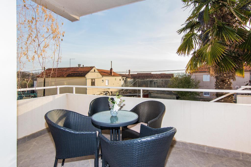 טוראני Apartments Mate מראה חיצוני תמונה