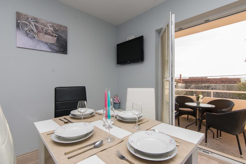 טוראני Apartments Mate מראה חיצוני תמונה